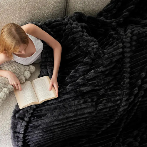 Premium Shaggy Ribbed Faux Fur Cozy Blanket