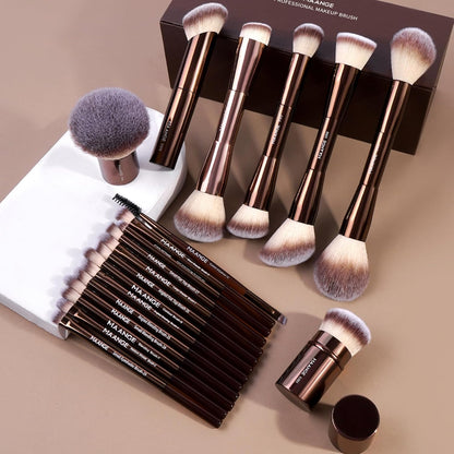 Pro-Blend Dual-Ended Multi-Functional Makeup Brush